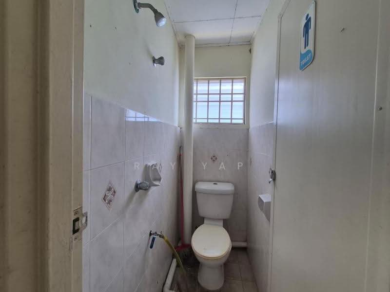 Shop for Sale in Bandar Sunway Tunas (Bayan Lepas) - Ray Yap - Bathroom - PropertyGuru.com.my