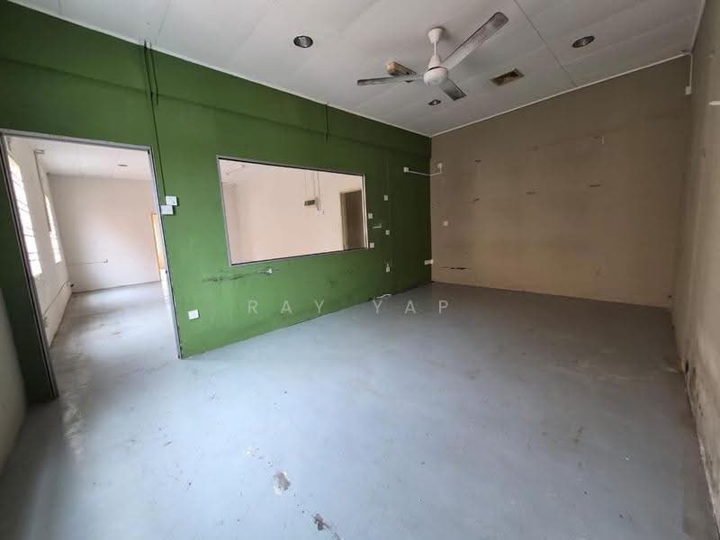 Shop for Sale in Bandar Sunway Tunas (Bayan Lepas) - Ray Yap - Interior - PropertyGuru.com.my