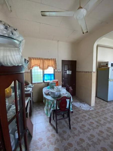 Rumah Teres 2-Tingkat untuk Dijual di Taman Bertuah (Ipoh) - Fatin . - Dining Room - PropertyGuru.com.my