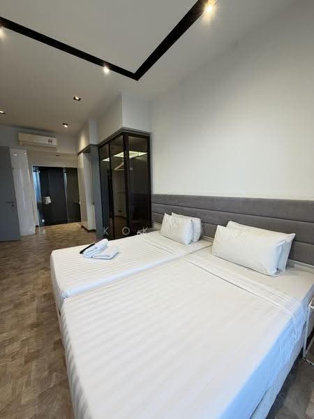 Service Residence for Sale at Expressionz Professional Suites - Kok KH - Bedroom - PropertyGuru.com.my