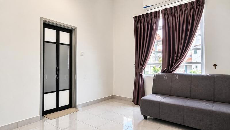 Rumah Teres 2.5-Tingkat untuk Dijual di Ampang Jaya (Ampang) - Hafiz Sulaiman - Living Room - PropertyGuru.com.my