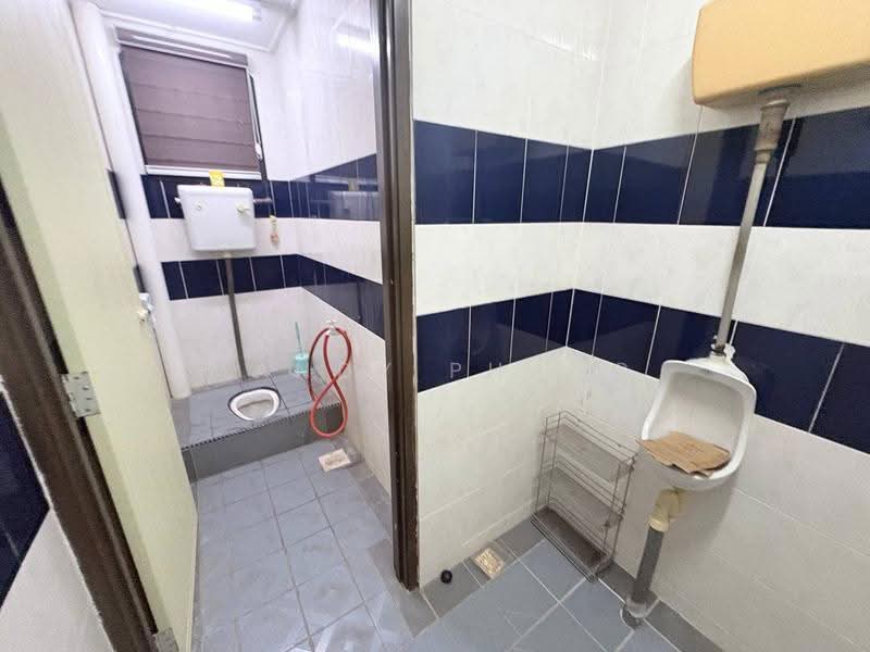 Kedai / Pejabat untuk Disewa di Taman Pasir Pinji (Ipoh) - Mandy Phang - Bathroom - PropertyGuru.com.my