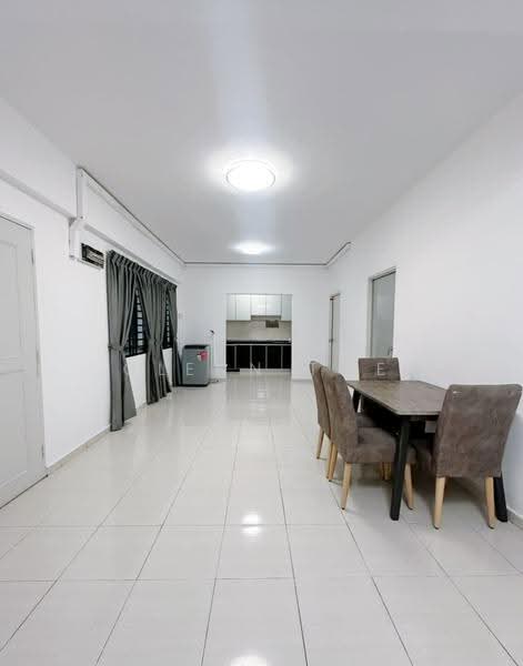Kediaman Servis untuk Disewa di The Embassy (Bangunan Duta Impian) - Glenn Twe - Dining Room - PropertyGuru.com.my