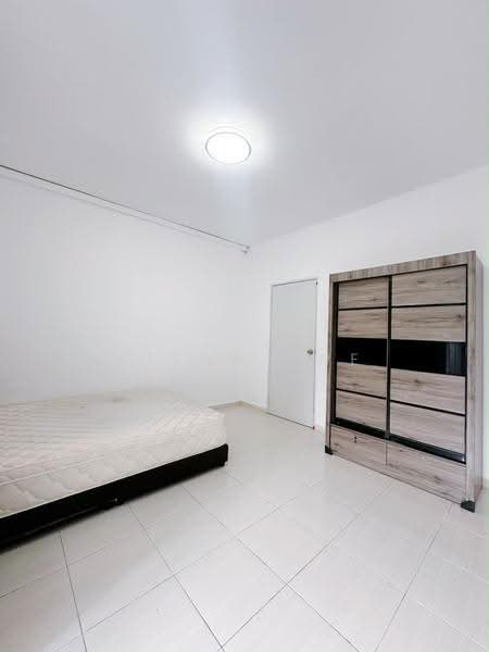 Kediaman Servis untuk Disewa di The Embassy (Bangunan Duta Impian) - Glenn Twe - PropertyGuru.com.my