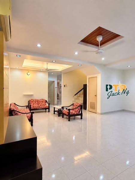 Rumah Teres 2-Tingkat untuk Dijual di Taman Inderawasih (Perai) - Jack Ng - Living Room - PropertyGuru.com.my