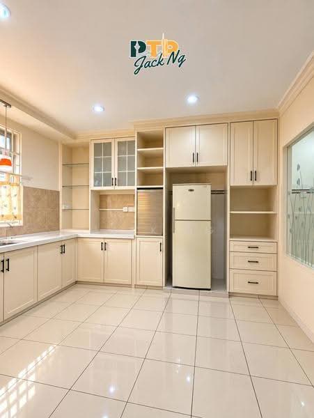 Rumah Teres 2-Tingkat untuk Dijual di Taman Inderawasih (Perai) - Jack Ng - Kitchen - PropertyGuru.com.my