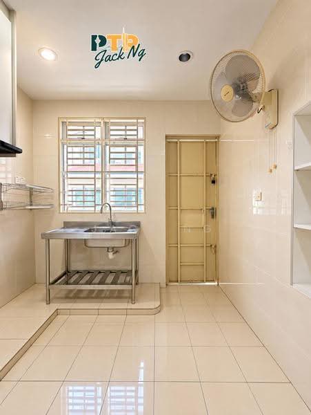 Rumah Teres 2-Tingkat untuk Dijual di Taman Inderawasih (Perai) - Jack Ng - Kitchen - PropertyGuru.com.my