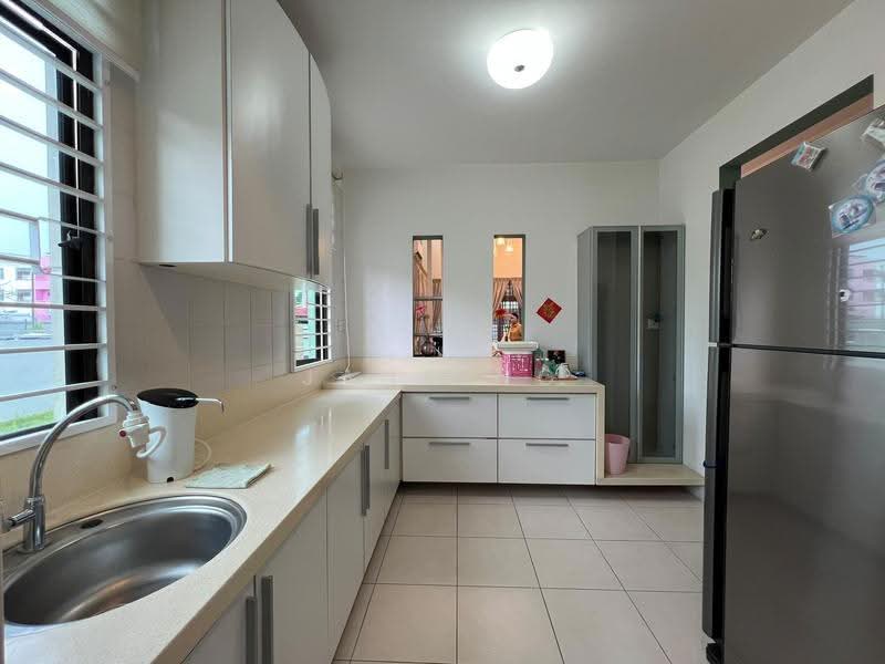 3-storey Terraced House for Sale in Taman Bayu Aman (Butterworth) - Jane Ng - Kitchen - PropertyGuru.com.my