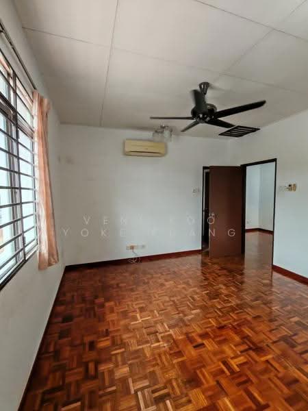 2-storey Terraced House for Rent in Setia Alam (Selangor) - Veni Foo Yoke Fuang - Living Room - PropertyGuru.com.my