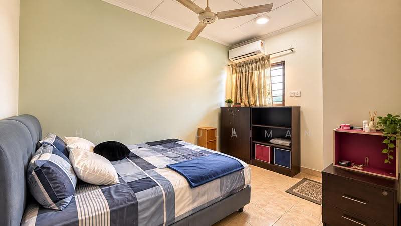 Rumah Teres 2-Tingkat untuk Dijual di Bukit Jelutong (Shah Alam) - Hafiz Sulaiman - Bedroom - PropertyGuru.com.my