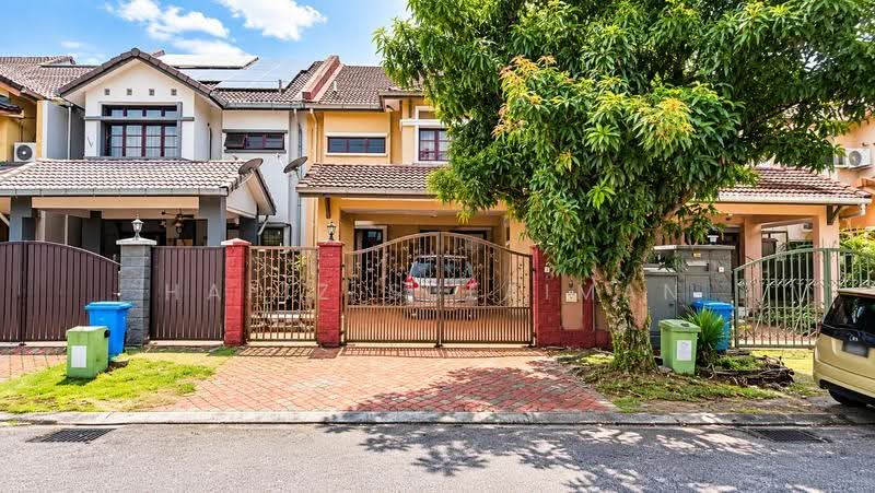 Rumah Teres 2-Tingkat untuk Dijual di Bukit Jelutong (Shah Alam) - Hafiz Sulaiman - Exterior - PropertyGuru.com.my
