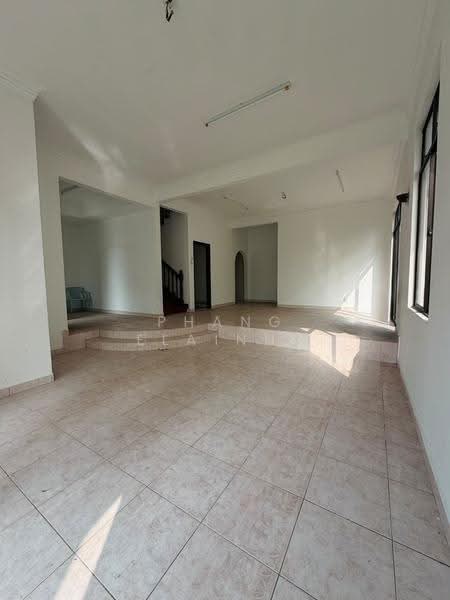 Semi-Detached House for Sale in Perling (Johor) - Phang Elainne - Living Room - PropertyGuru.com.my