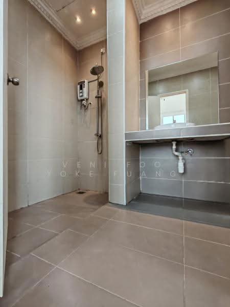Rumah Teres untuk Dijual di Shah Alam (Selangor) - Veni Foo Yoke Fuang - Bathroom - PropertyGuru.com.my