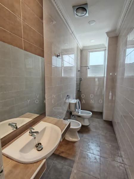 Rumah Teres untuk Dijual di Shah Alam (Selangor) - Veni Foo Yoke Fuang - Bathroom - PropertyGuru.com.my