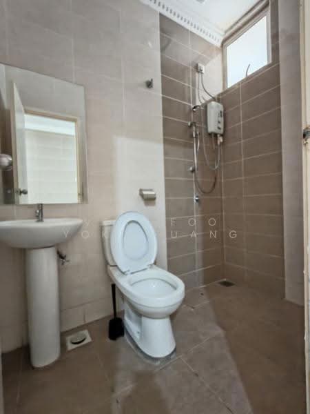 Rumah Teres untuk Dijual di Shah Alam (Selangor) - Veni Foo Yoke Fuang - Bathroom - PropertyGuru.com.my