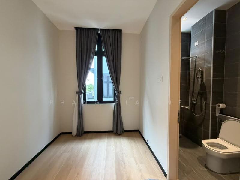 Rumah Berkembar untuk Dijual di Taman Nusa Sentral (Iskandar Puteri (Nusajaya)) - Phang Elainne - Bathroom - PropertyGuru.com.my