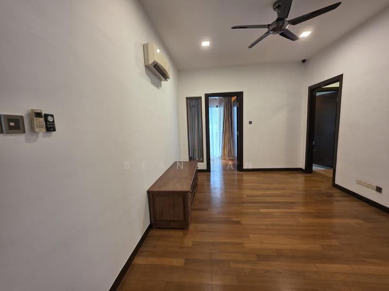 Rumah Berkembar untuk Dijual di Mont Kiara (Kuala Lumpur) - Sean Tan - Living Room - PropertyGuru.com.my