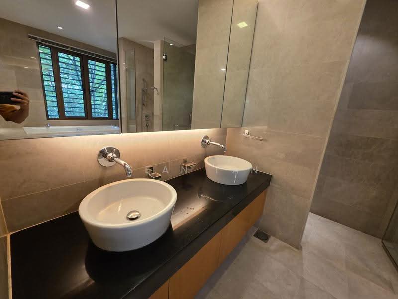 Rumah Berkembar untuk Dijual di Mont Kiara (Kuala Lumpur) - Sean Tan - Bathroom - PropertyGuru.com.my