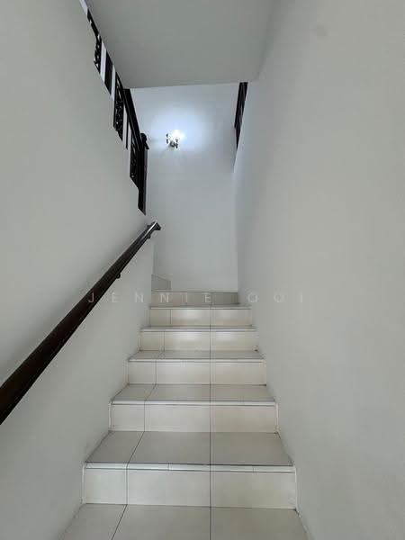 1.5-storey Terraced House for Rent in Taman Molek (Johor Bahru) - Jennie Ooi - Interior - PropertyGuru.com.my