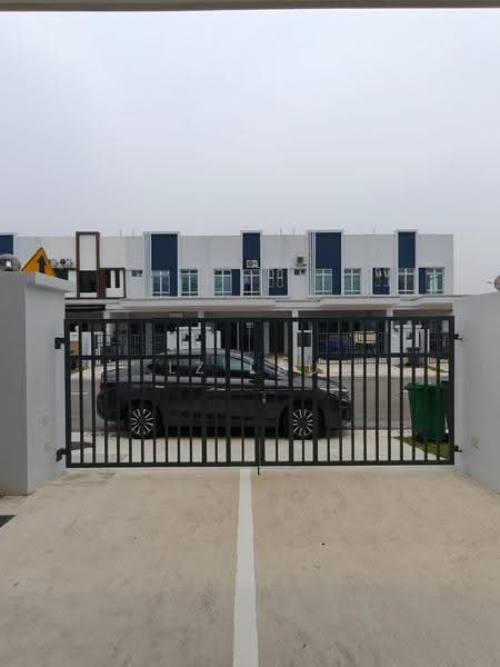 Terraced House for Rent in Bandar Dato Onn (Tebrau) - LZ Lau - Exterior - PropertyGuru.com.my