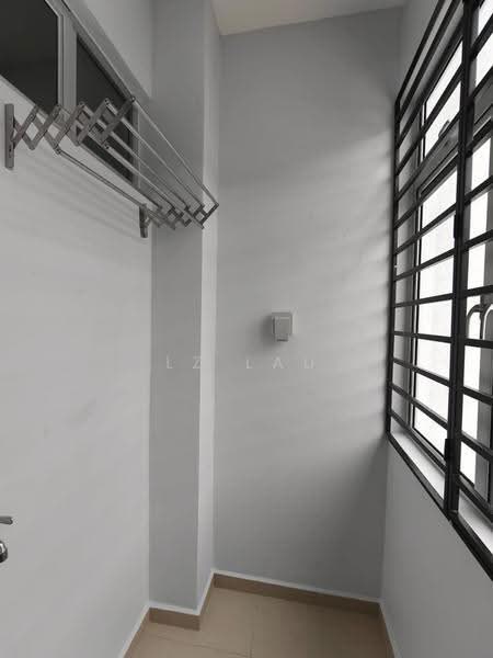 Terraced House for Rent in Bandar Dato Onn (Tebrau) - LZ Lau - Balcony - PropertyGuru.com.my