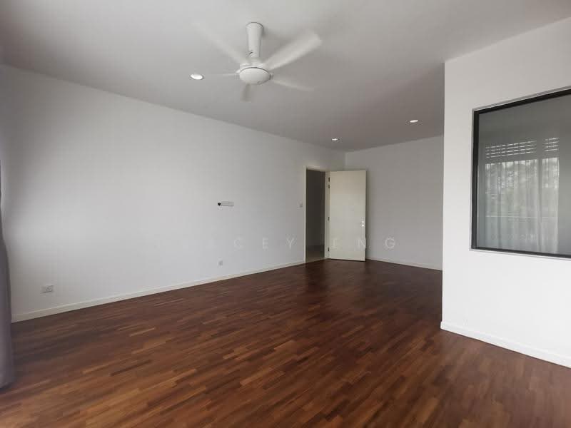 Kediaman Servis untuk Dijual di Residensi Ledang - Tracey Eng - Master Bedroom - PropertyGuru.com.my