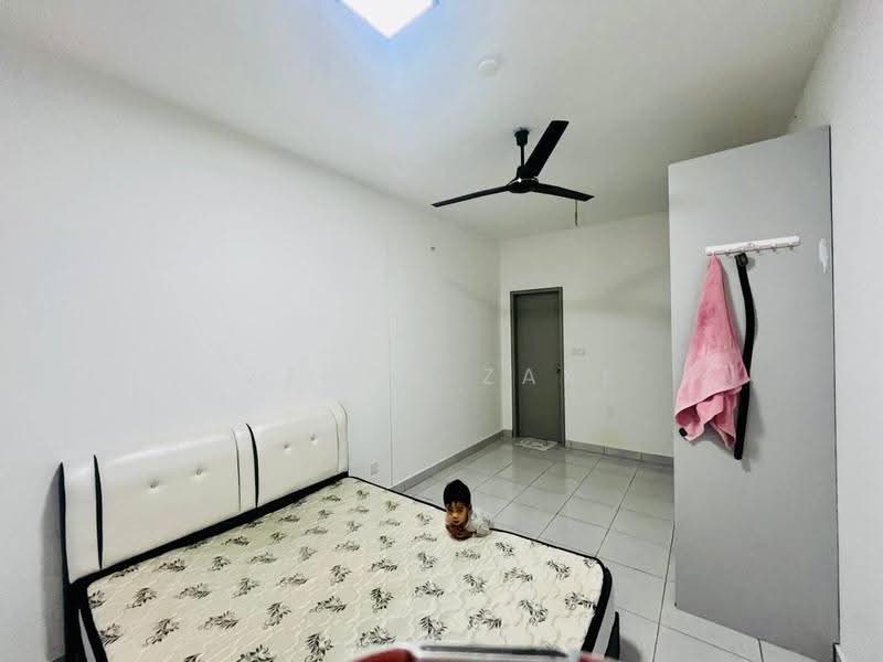 Pangsapuri untuk Disewa di Idaman Melur @ Cybersouth - Zehan Zaki - Bedroom - PropertyGuru.com.my