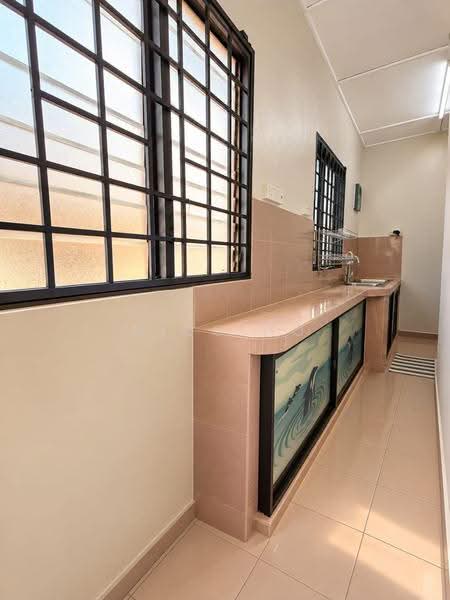 1.5-storey Terraced House for Sale in Taman Molek (Johor Bahru) - Nico Ho - Kitchen - PropertyGuru.com.my