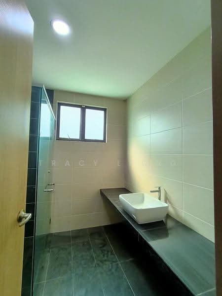 3-storey Terraced House for Sale in Taman Damai Utama (Bandar Kinrara) - Tracy Leong - Bathroom - PropertyGuru.com.my