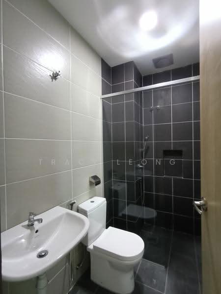 3-storey Terraced House for Sale in Taman Damai Utama (Bandar Kinrara) - Tracy Leong - Bathroom - PropertyGuru.com.my
