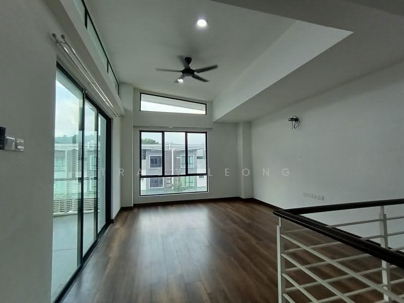 3-storey Terraced House for Sale in Taman Damai Utama (Bandar Kinrara) - Tracy Leong - Living Room - PropertyGuru.com.my