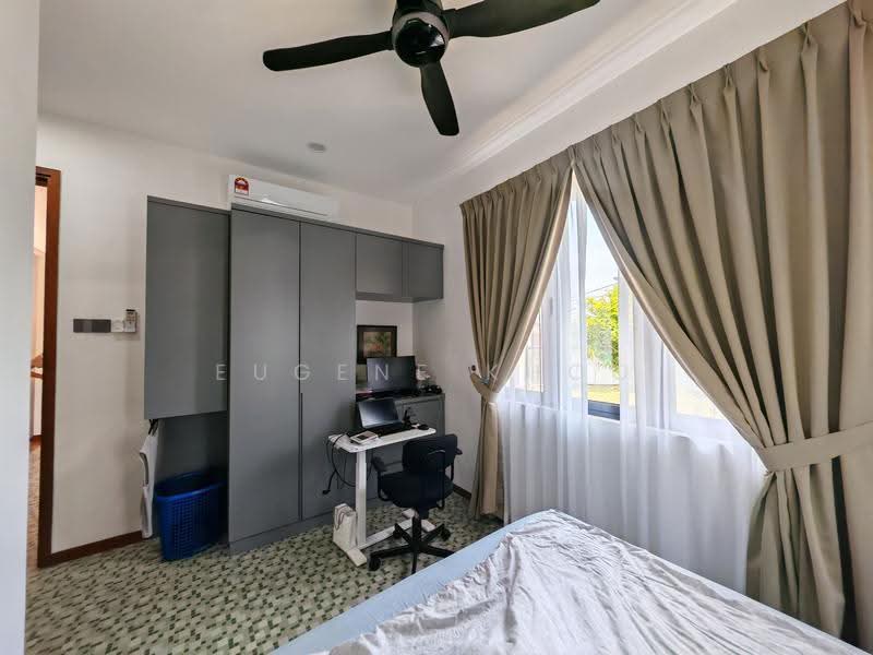 Rumah Banglo untuk Disewa di Taman Kolam Air (Johor Bahru) - Eugene Khoo - PropertyGuru.com.my
