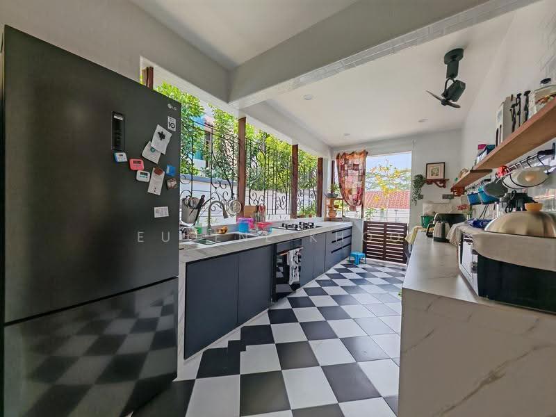 Rumah Banglo untuk Disewa di Taman Kolam Air (Johor Bahru) - Eugene Khoo - PropertyGuru.com.my