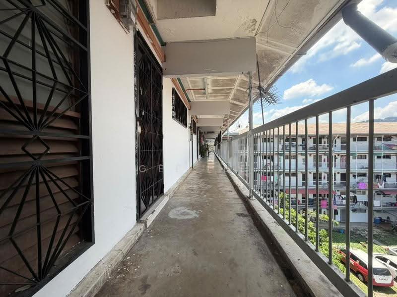 Flat for Rent at Perumahan Awam Seri Langkawi 1 - GEE Lee - Corridor - PropertyGuru.com.my