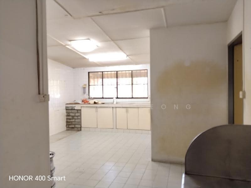 Rumah Berkembar untuk Dijual di Taman Luyang (Kota Kinabalu) - Vincent Leong - Kitchen - PropertyGuru.com.my