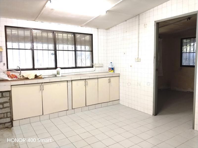 Rumah Berkembar untuk Dijual di Taman Luyang (Kota Kinabalu) - Vincent Leong - Kitchen - PropertyGuru.com.my