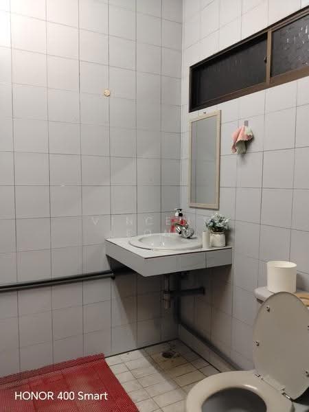 Rumah Berkembar untuk Dijual di Taman Luyang (Kota Kinabalu) - Vincent Leong - Bathroom - PropertyGuru.com.my