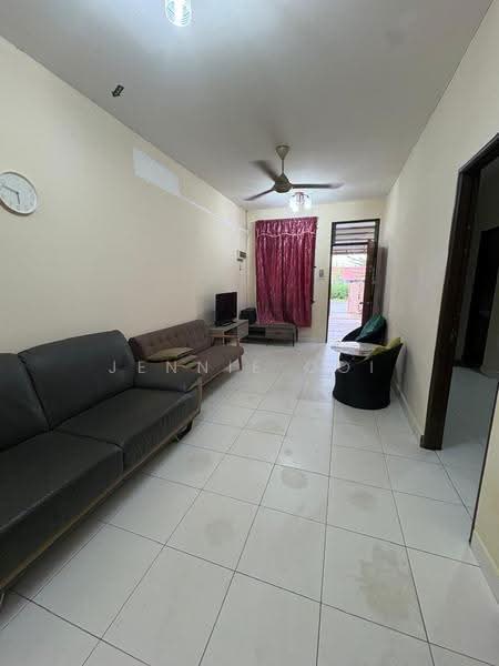 1-storey Terraced House for Sale in Bandar Penawar (Kota Tinggi) - Jennie Ooi - Living Room - PropertyGuru.com.my