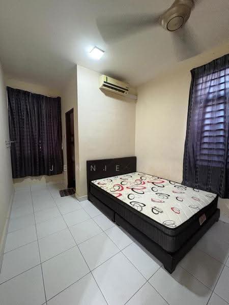 1-storey Terraced House for Sale in Bandar Penawar (Kota Tinggi) - Jennie Ooi - Bedroom - PropertyGuru.com.my