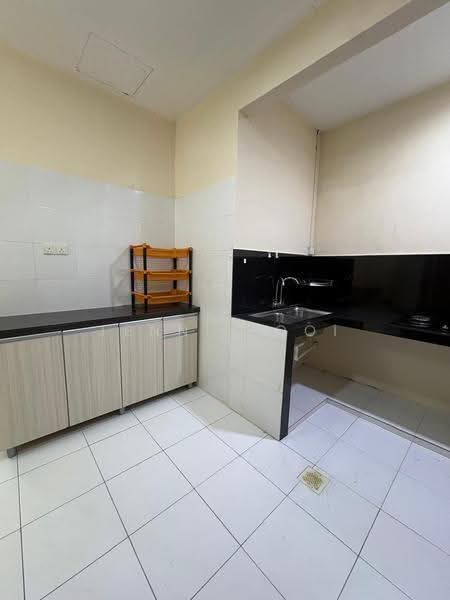 1-storey Terraced House for Sale in Bandar Penawar (Kota Tinggi) - Jennie Ooi - Kitchen - PropertyGuru.com.my