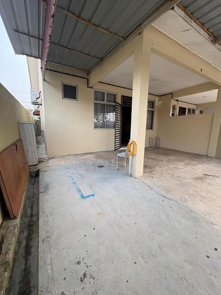 1-storey Terraced House for Sale in Bandar Penawar (Kota Tinggi) - Jennie Ooi - Exterior - PropertyGuru.com.my