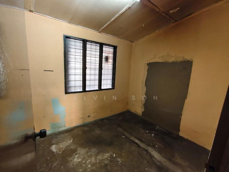 Rumah Teres untuk Dijual di Taman Garing Jaya (Rawang) - Kelvin Soh - PropertyGuru.com.my