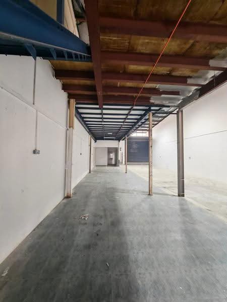 Terrace Factory for Rent in Taman Daya (Johor Bahru) - Alanis Lee - Interior - PropertyGuru.com.my