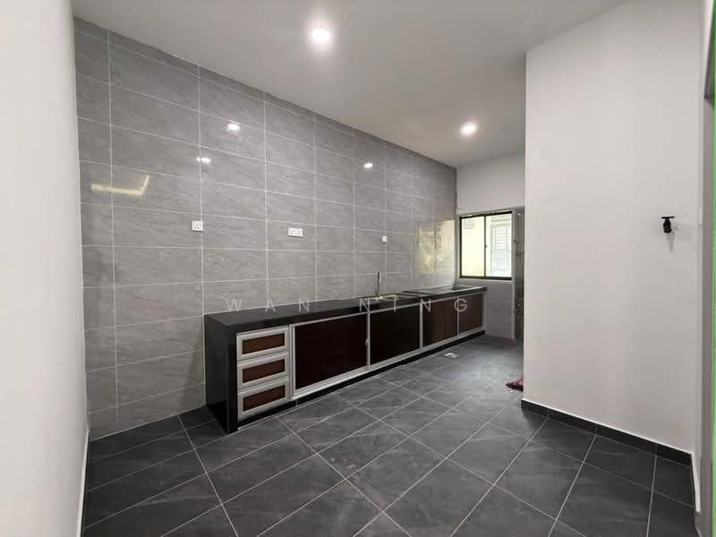 1-storey Terraced House for Sale in Taman Pulai Indah (Johor Bahru) - Wan Ning - Kitchen - PropertyGuru.com.my