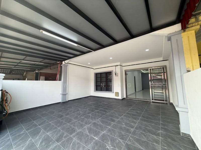 1-storey Terraced House for Sale in Taman Pulai Indah (Johor Bahru) - Wan Ning - Entrance - PropertyGuru.com.my