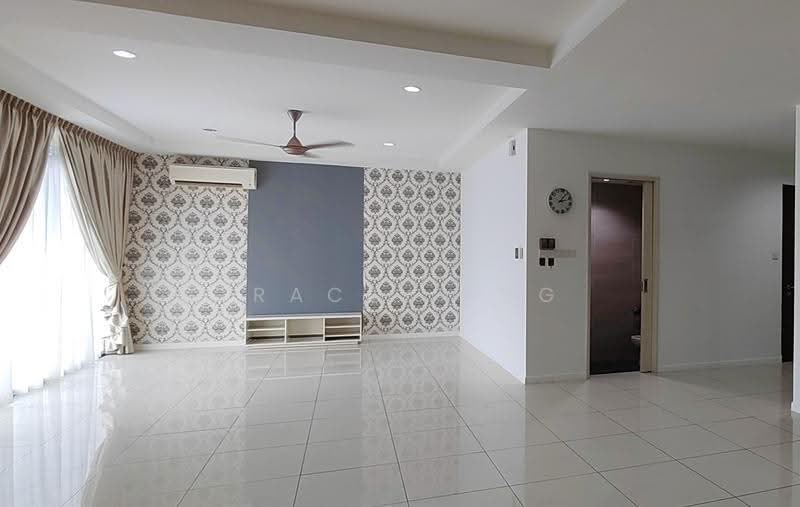 Kediaman Servis untuk Dijual di Residensi Ledang - Tracey Eng - Living Room - PropertyGuru.com.my