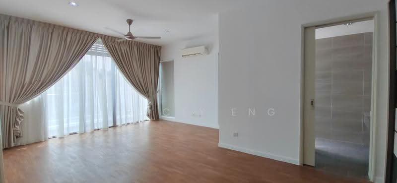 Kediaman Servis untuk Dijual di Residensi Ledang - Tracey Eng - Master Bedroom - PropertyGuru.com.my