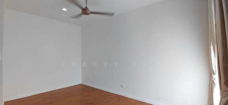 Kediaman Servis untuk Dijual di Residensi Ledang - Tracey Eng - 2nd Bedroom - PropertyGuru.com.my