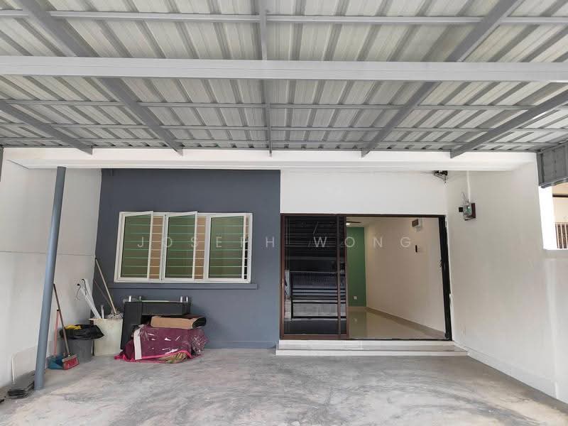 1-storey Terraced House for Sale in Taman Bendahara (Ipoh) - Joseph Wong - Entrance - PropertyGuru.com.my