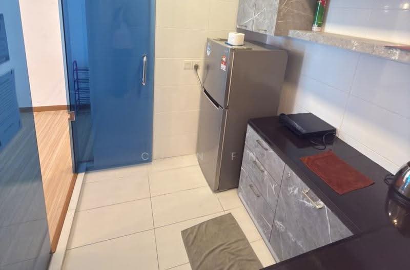 Service Residence for Sale at The Wave Residence - CHIN FN - Kitchen - PropertyGuru.com.my